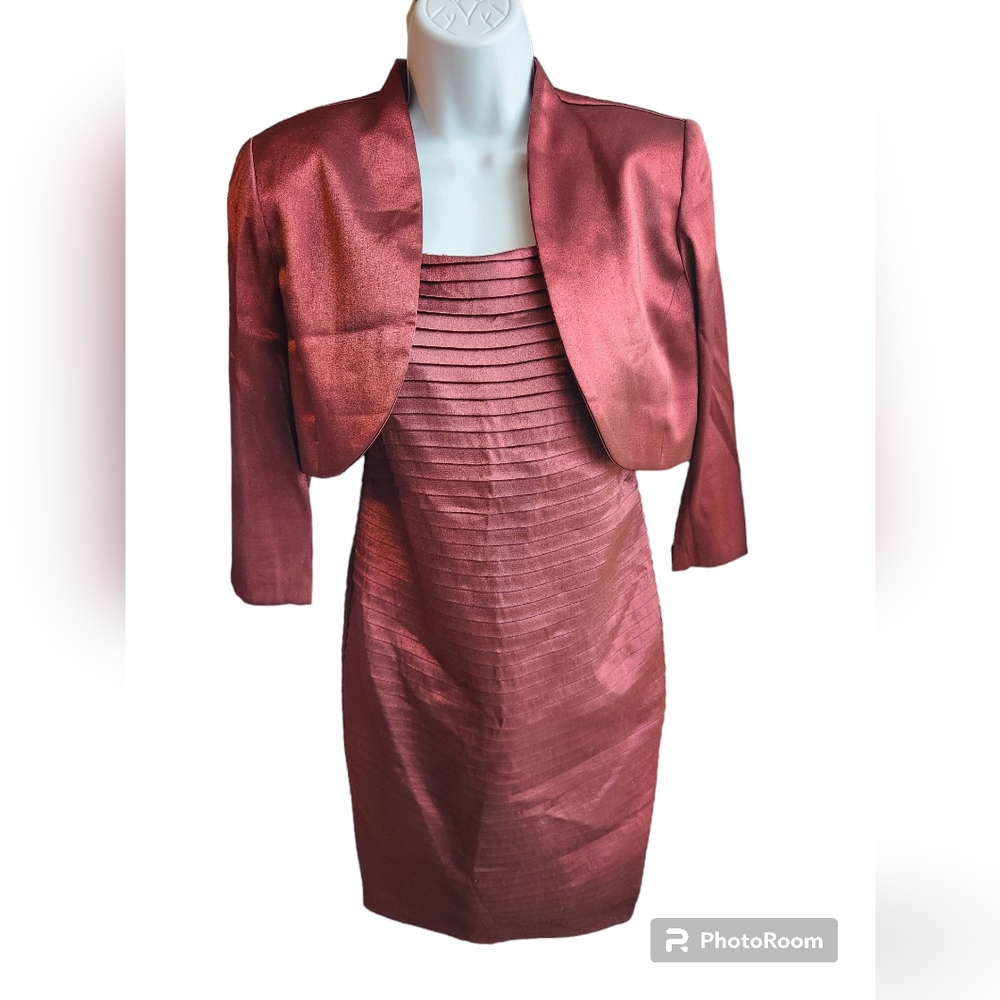 NWT R & M Richards 2pc Maroon Cocktail Dress Jacket Size 10P